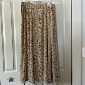 Dana Buchman silk skirt, size 14